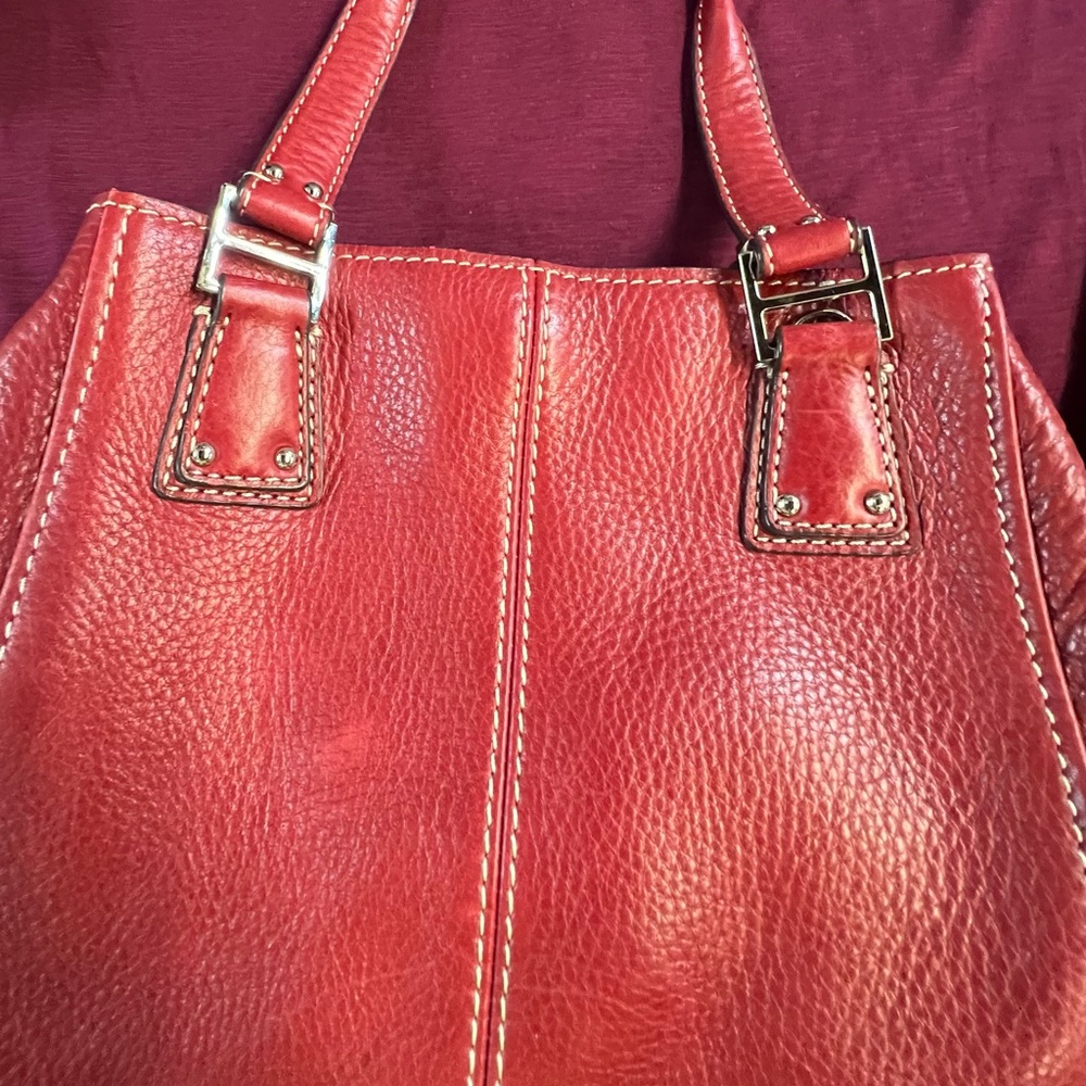 Elegant Red Leather Tote Bag fossil brand
